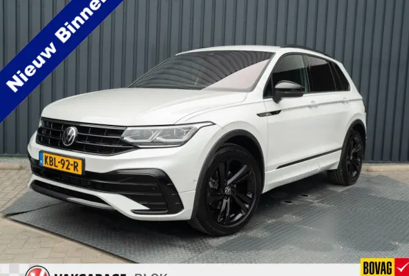 1.5 TSI R-Line Business+ | Trekhaak wegkl. | Head Up | Side Assist | IQ Light | Elk. A-klep | Prijs Rijklaar!!
