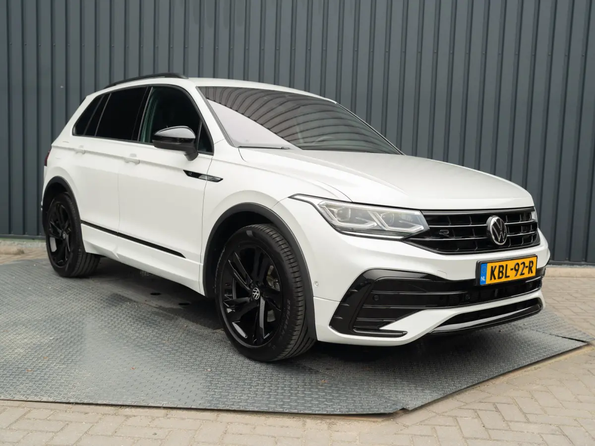 1.5 TSI R-Line Business+ | Trekhaak wegkl. | Head Up | Side Assist | IQ Light | Elk. A-klep | Prijs Rijklaar!!