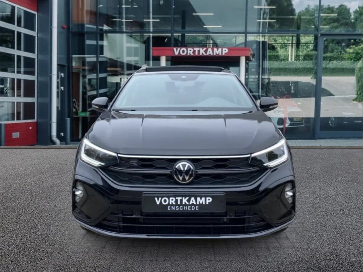 1.0 TSI DSG R-LINE BLACK STYLE PANO-DAK/CAMERA/IQ/STOELVERW/CARPLAY