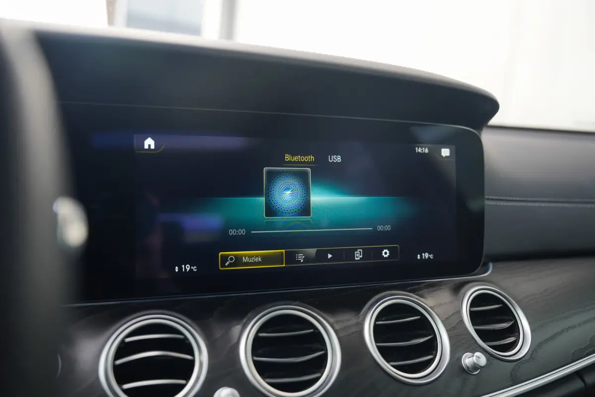 450 368 pk 4MATIC AMG Line / BTW-Auto/ NL-Auto/ Burmester/ Head-Up/ 360-Camera/ Pano-Dak/ Keyless/ Lucht-Vering/ Adap.Cruise/ 20'' LMV