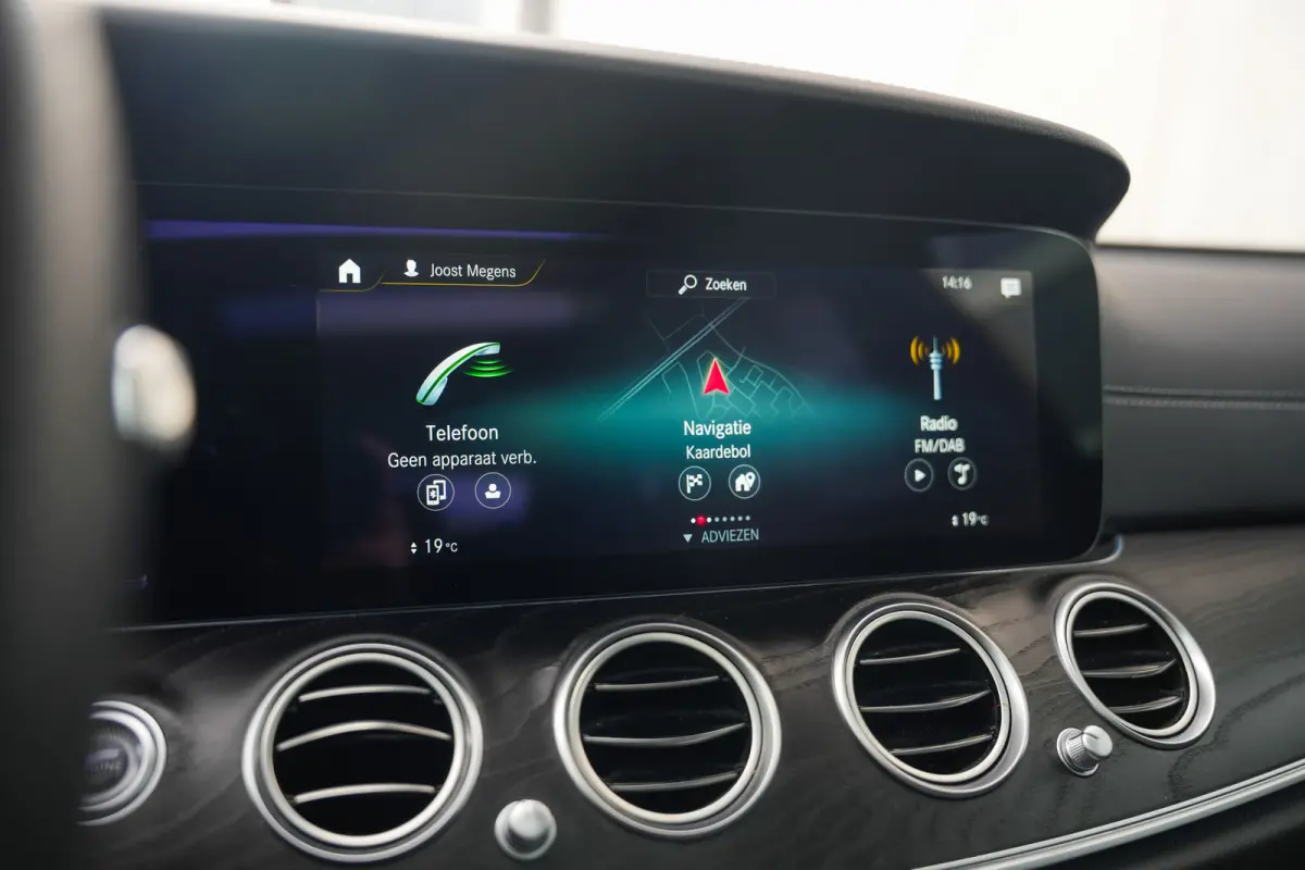 450 368 pk 4MATIC AMG Line / BTW-Auto/ NL-Auto/ Burmester/ Head-Up/ 360-Camera/ Pano-Dak/ Keyless/ Lucht-Vering/ Adap.Cruise/ 20'' LMV