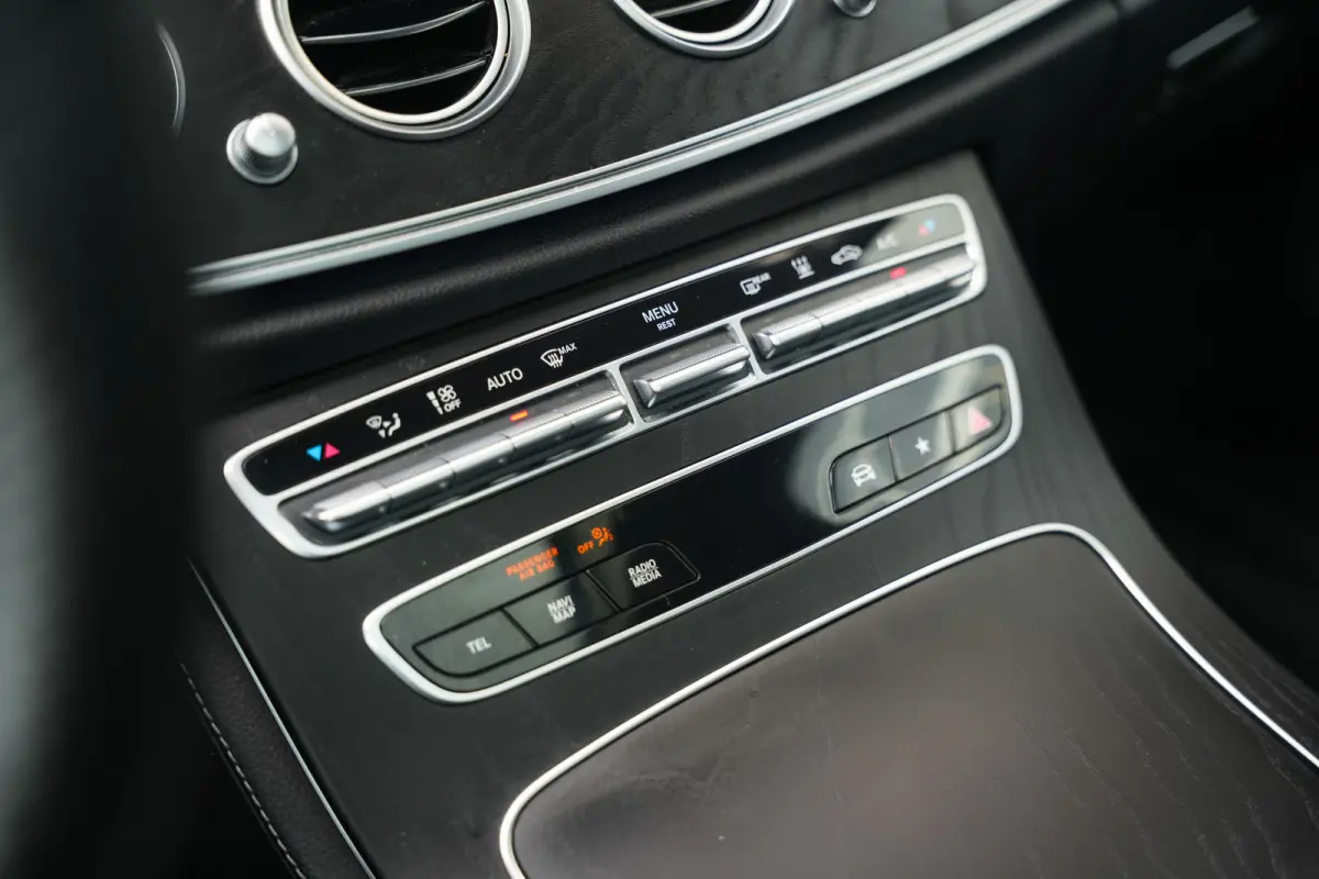450 368 pk 4MATIC AMG Line / BTW-Auto/ NL-Auto/ Burmester/ Head-Up/ 360-Camera/ Pano-Dak/ Keyless/ Lucht-Vering/ Adap.Cruise/ 20'' LMV