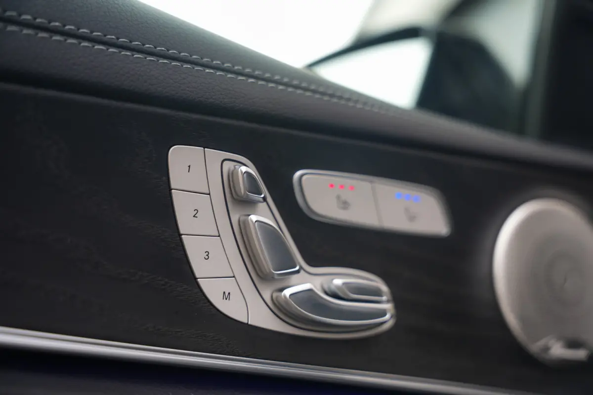 450 368 pk 4MATIC AMG Line / BTW-Auto/ NL-Auto/ Burmester/ Head-Up/ 360-Camera/ Pano-Dak/ Keyless/ Lucht-Vering/ Adap.Cruise/ 20'' LMV
