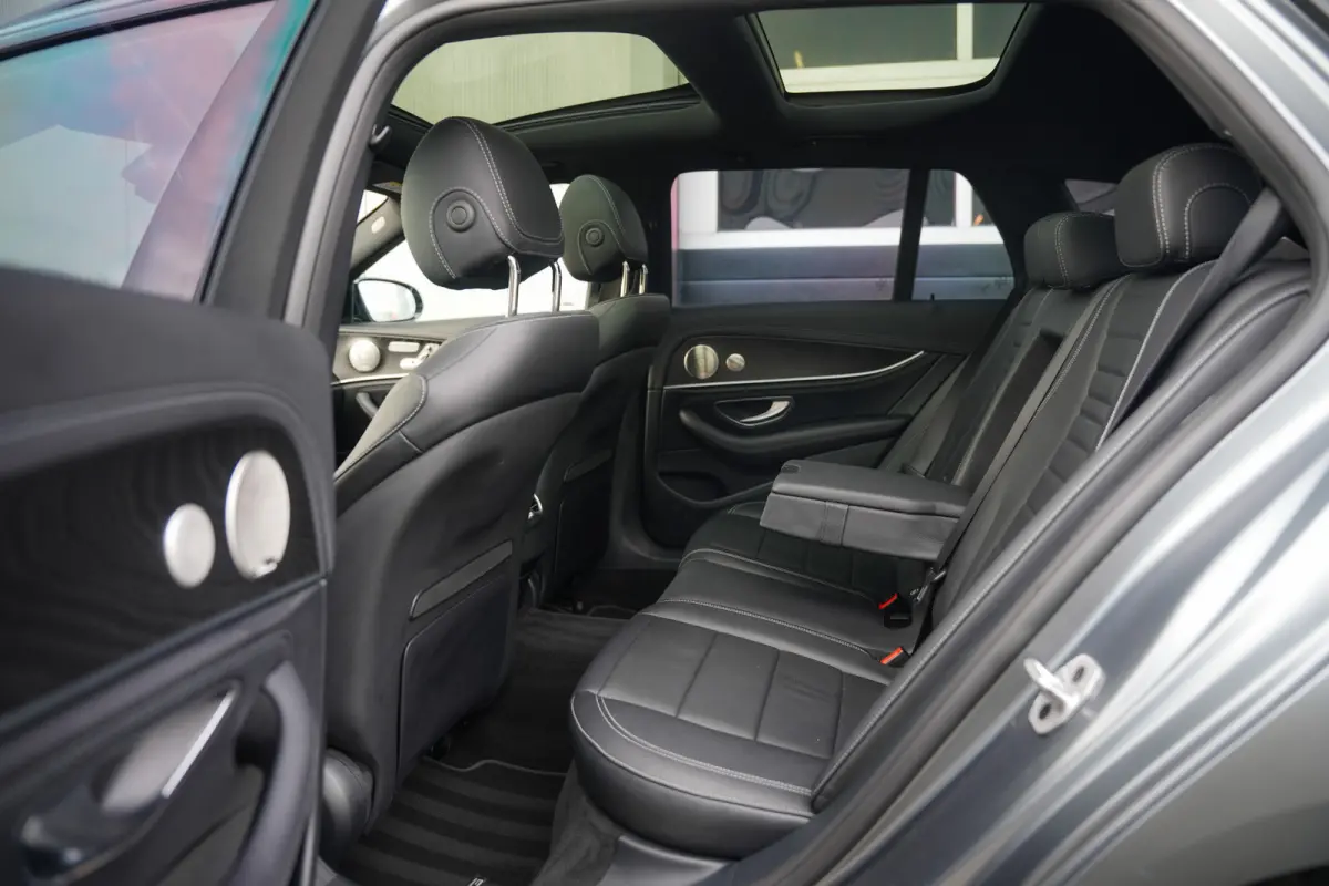 450 368 pk 4MATIC AMG Line / BTW-Auto/ NL-Auto/ Burmester/ Head-Up/ 360-Camera/ Pano-Dak/ Keyless/ Lucht-Vering/ Adap.Cruise/ 20'' LMV