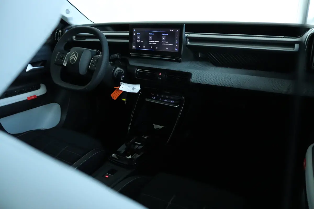 Max 1.2 Hybrid VOORRAAD ACTIE | 8 JAAR GARANTIE | Cruise Control | Camera | Navi | Climate | LMV | LED | Comfortstoelen | Carplay