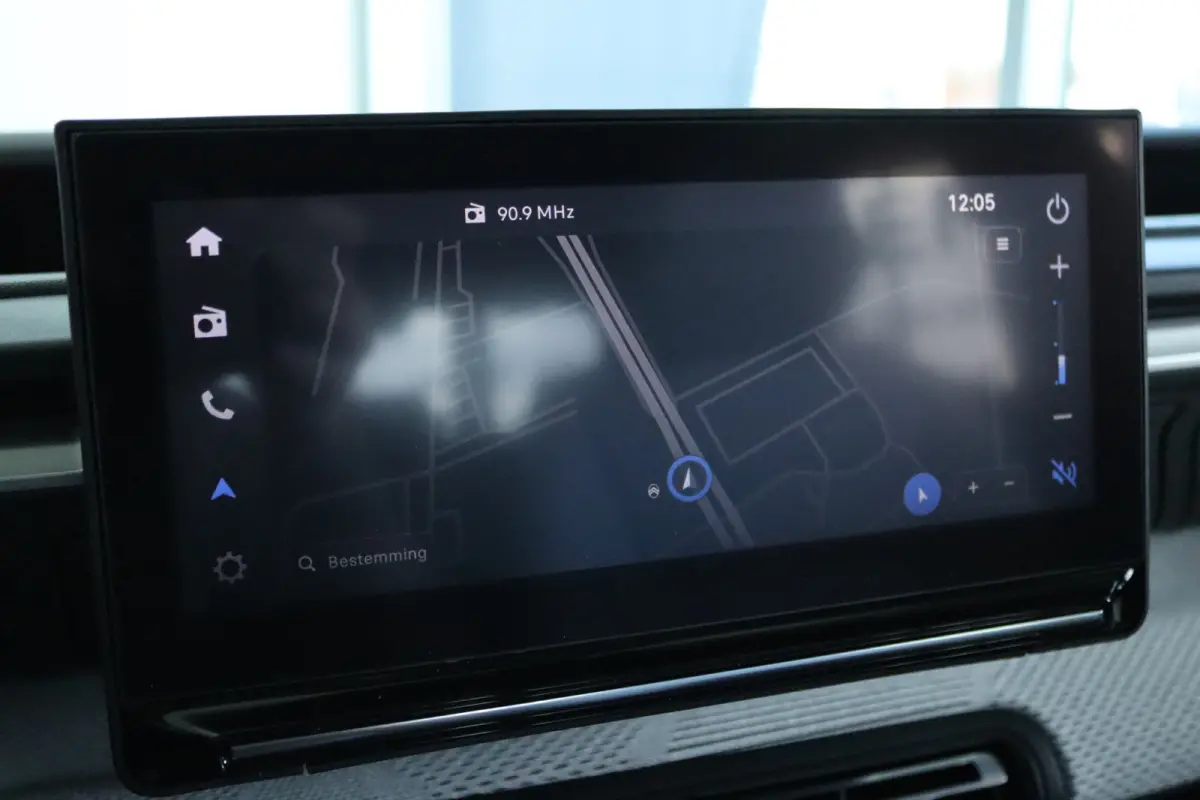 Max 1.2 Hybrid VOORRAAD ACTIE | 8 JAAR GARANTIE | Cruise Control | Camera | Navi | Climate | LMV | LED | Comfortstoelen | Carplay