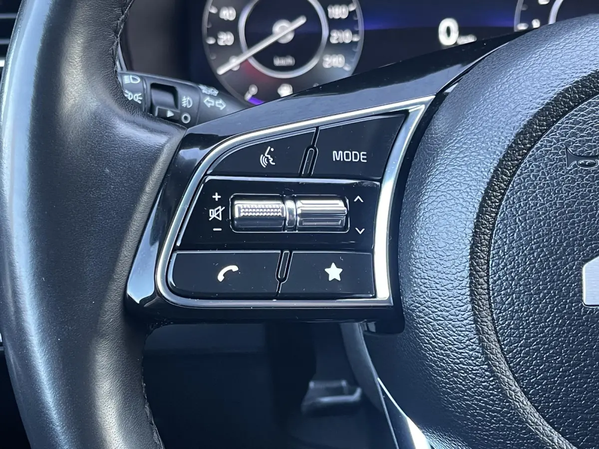 1.5 T-GDi DynamicPlusLine Automaat | Navi | Clima | Camera | Stoel/-Stuurverwarming | Afneembare Trekhaak | Elektr. Achterklep | Adaptieve Cruise | Keyless Entry