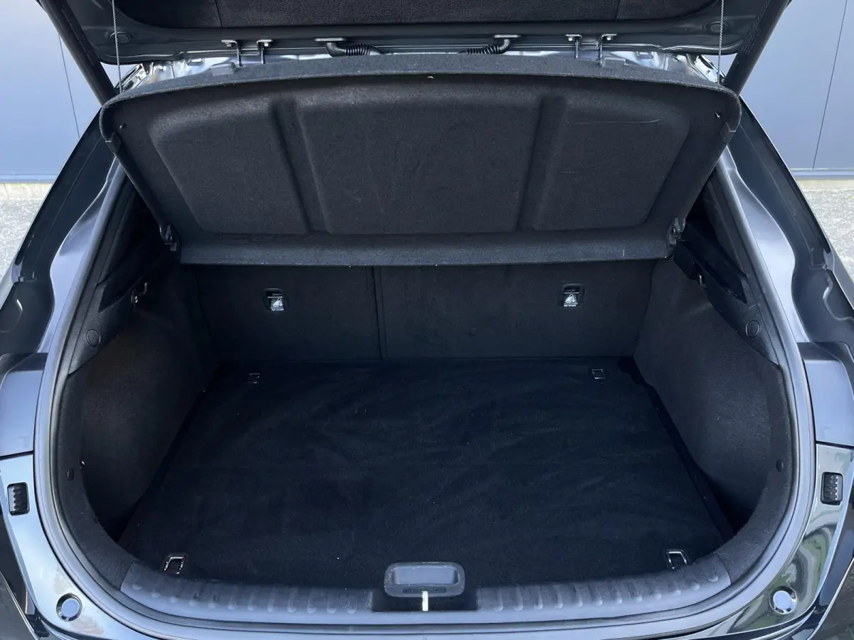 1.5 T-GDi DynamicPlusLine Automaat | Navi | Clima | Camera | Stoel/-Stuurverwarming | Afneembare Trekhaak | Elektr. Achterklep | Adaptieve Cruise | Keyless Entry