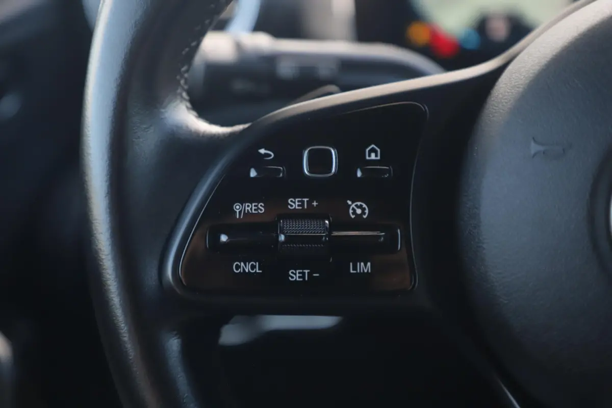 180 d Business Solution Limited Automaat Half Leder Widescreen Navigatie Achteruitrijcamera Full LED Rijstrooksensor