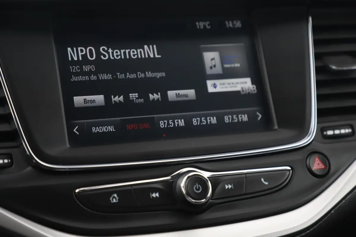 1.2 Edition 110PK Navigatie Comfortstoelen Carplay Android Bluetooth Parkeersensor LED Airco Cruise