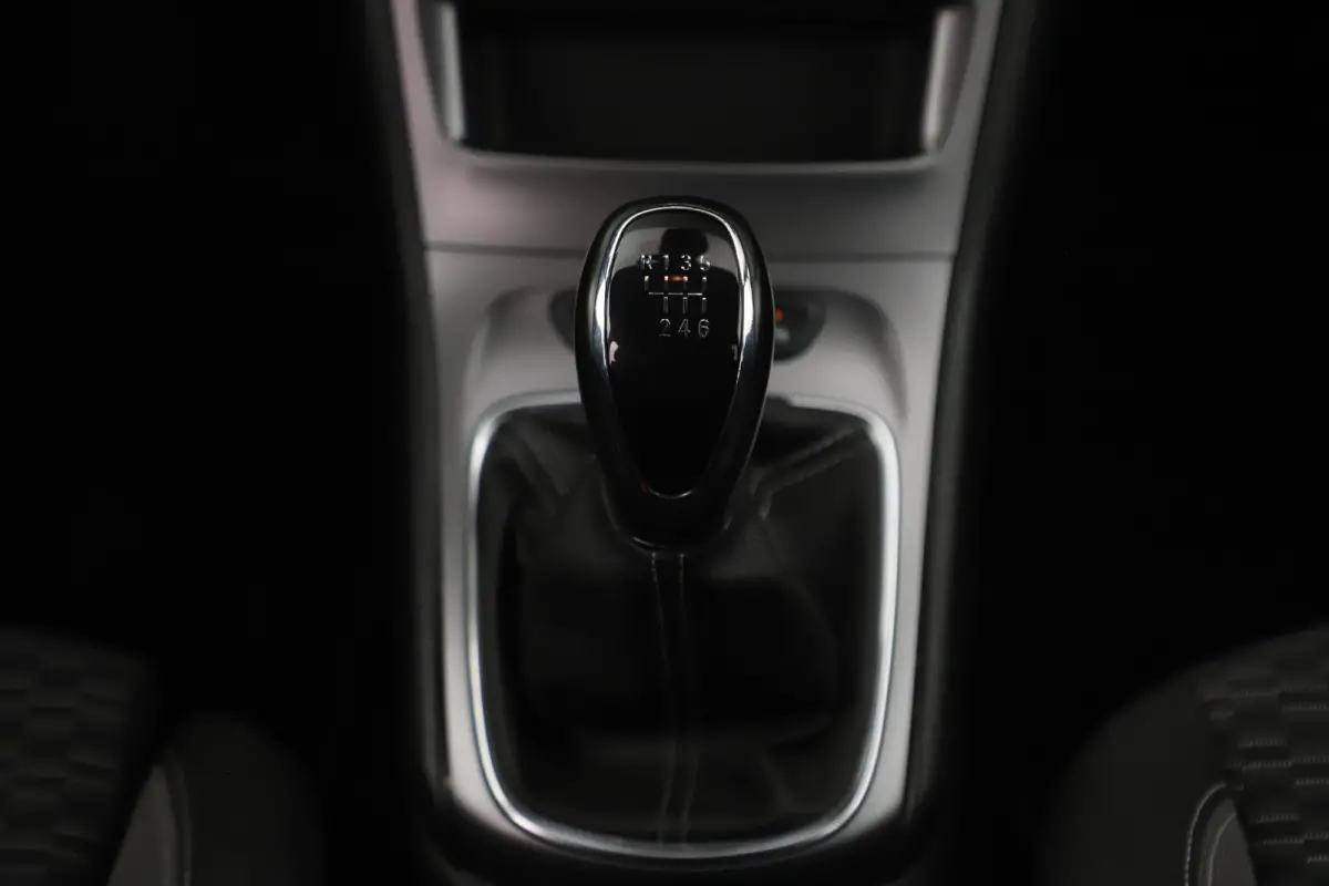 1.2 Edition 110PK Navigatie Comfortstoelen Carplay Android Bluetooth Parkeersensor LED Airco Cruise