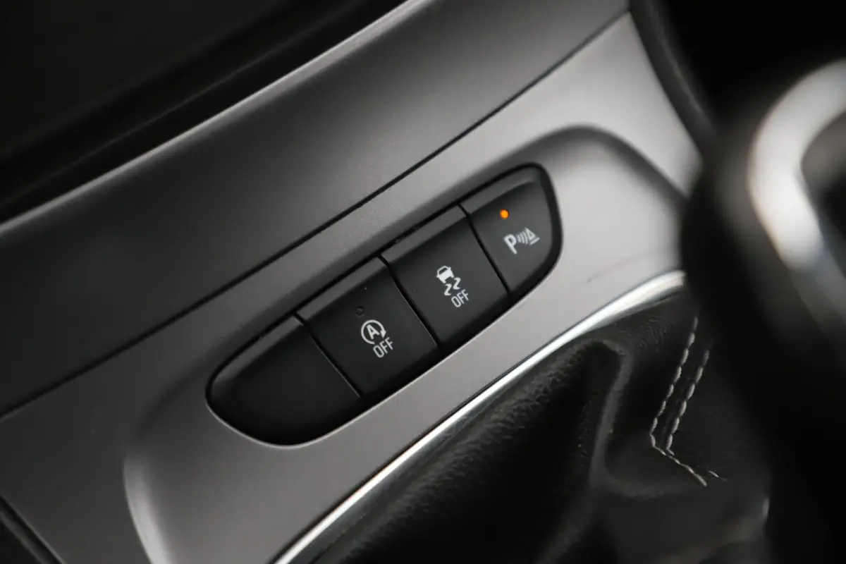 1.2 Edition 110PK Navigatie Comfortstoelen Carplay Android Bluetooth Parkeersensor LED Airco Cruise