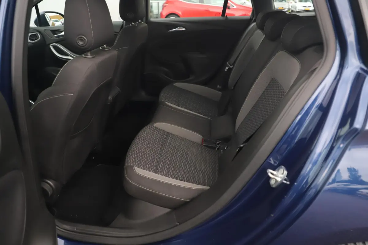 1.2 Edition 110PK Navigatie Comfortstoelen Carplay Android Bluetooth Parkeersensor LED Airco Cruise
