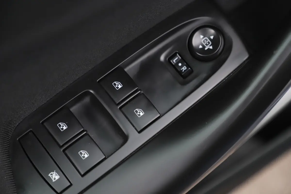 1.2 Edition 110PK Navigatie Comfortstoelen Carplay Android Bluetooth Parkeersensor LED Airco Cruise