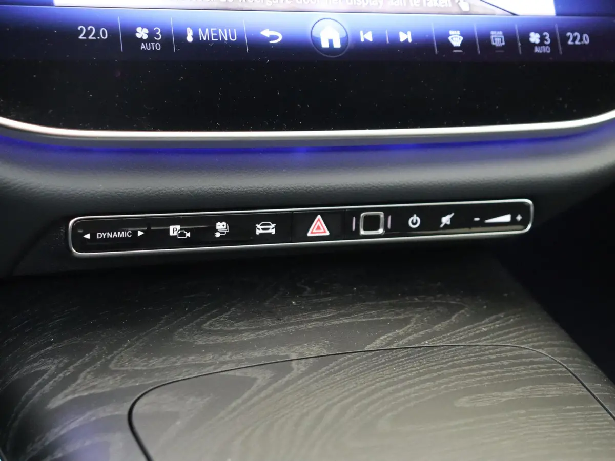 300 e Business Solution AMG / Superscreen / Panoramadak / Winterpakket / Rij-Assistentie / Stoelverwarming-Achter /
