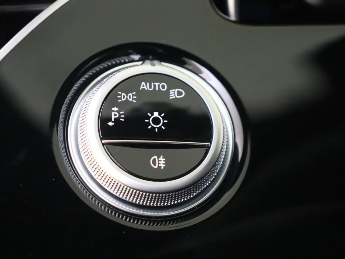 300 e Business Solution AMG / Superscreen / Panoramadak / Winterpakket / Rij-Assistentie / Stoelverwarming-Achter /