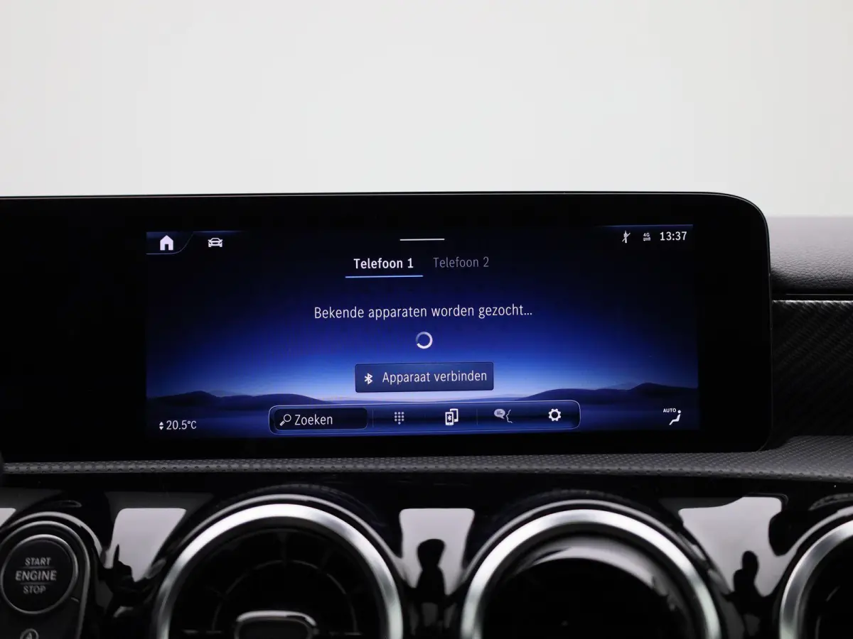 180 Business Line | Automaat | Panoramadak | Apple CarPlay / Android Auto | Leder | DAB | Navigatie | Bluetooth | Camera | Stoel verwarming | Cruise Control | Lichtmetalen Velgen |