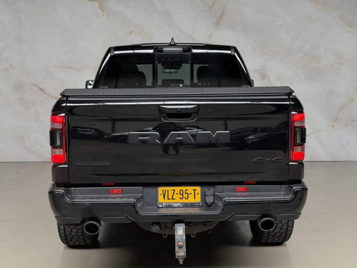 1500 5.7 V8 4x4 Crew Cab Laramie G3 LPG