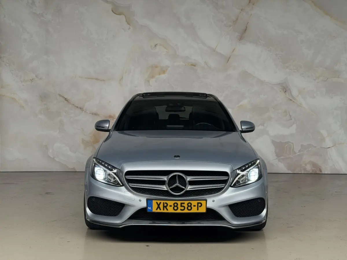 220 CDI Premium Plus AMG / Pano / camera /