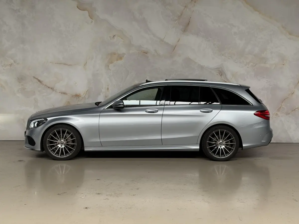 220 CDI Premium Plus AMG / Pano / camera /