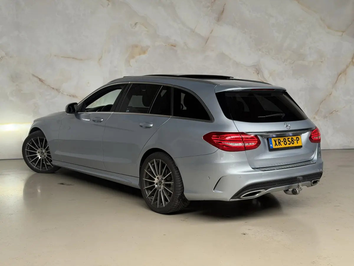 220 CDI Premium Plus AMG / Pano / camera /