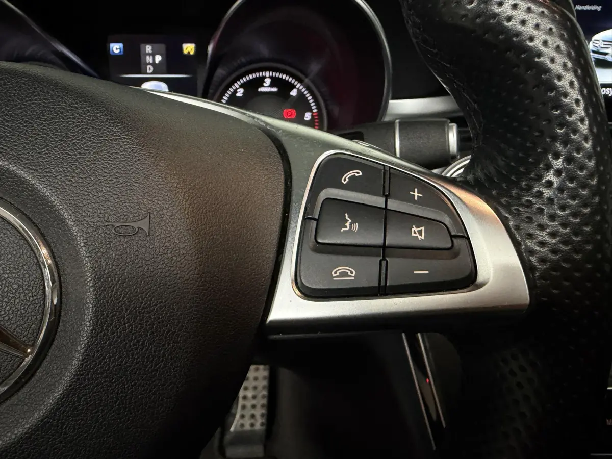 220 CDI Premium Plus AMG / Pano / camera /