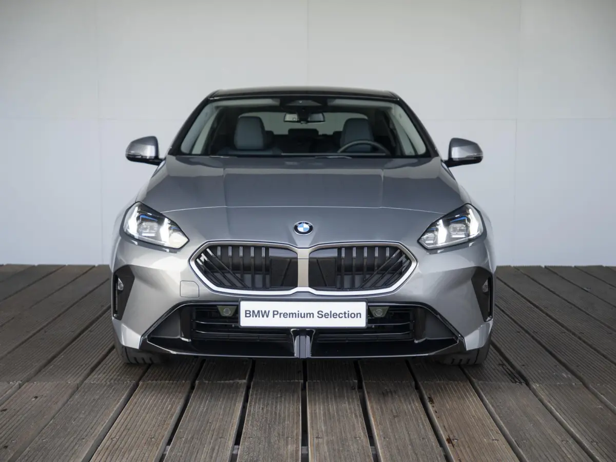 220 | M-Sportpakket  | Premium Pack | Verwarmd Stuurwiel | Comfort Access | Harman-Kardon | 18''