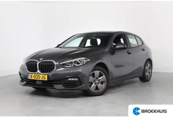118i Executive Edition | Trekhaak afn. | Climate Control | Parkeersensoren | Navigatie | Apple Carplay & Android Auto | Cruise Control