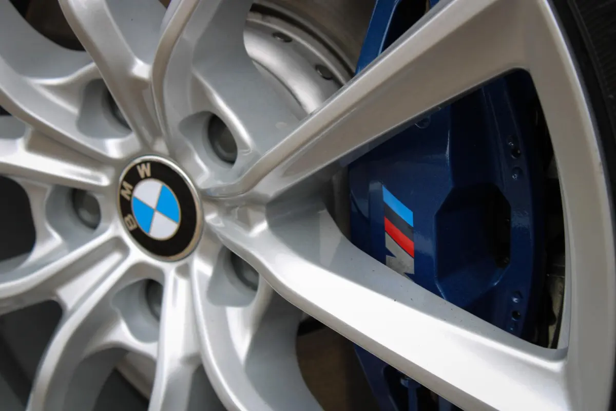 330i High Executive Edition M-sport / Dravit Grau / Head-up / 19'' Breyton / Elek. Trekhaak