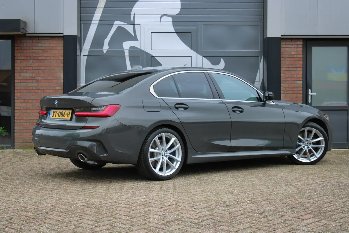 330i High Executive Edition M-sport / Dravit Grau / Head-up / 19'' Breyton / Elek. Trekhaak