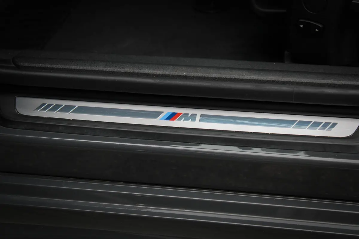 330i High Executive Edition M-sport / Dravit Grau / Head-up / 19'' Breyton / Elek. Trekhaak
