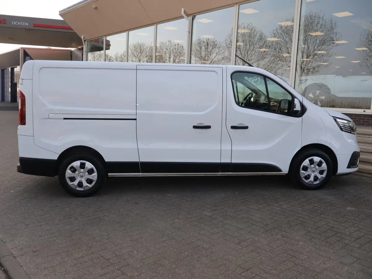 2.0 dCi 130 T30 WORK EDITION + APPLE CARPLAY | LED | CRUISE | CLIMATE CONTROL