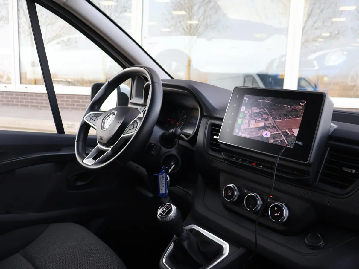 2.0 dCi 130 T30 WORK EDITION + APPLE CARPLAY | LED | CRUISE | CLIMATE CONTROL