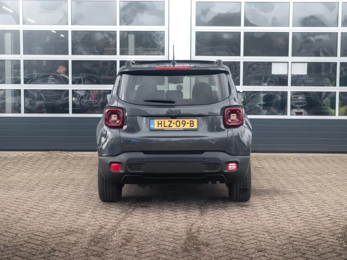 4xe 240 Plug-in Hybrid Electric The North Star | Teck Pack | Winter Pack | Navi