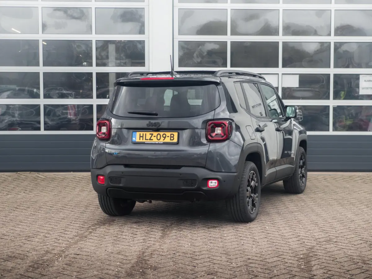 4xe 240 Plug-in Hybrid Electric The North Star | Teck Pack | Winter Pack | Navi