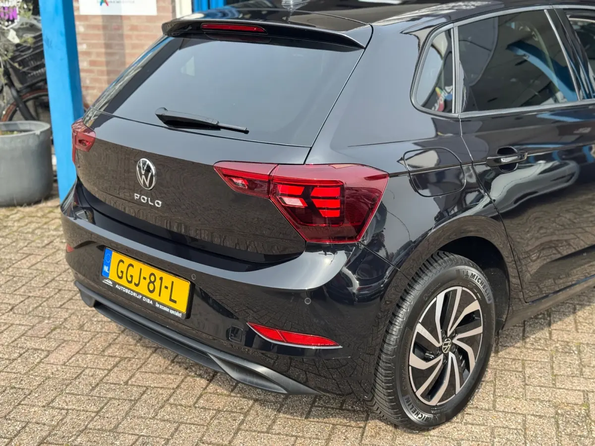 1.0 TSI Life Edition 2024 AIRCO CARPLAY BTW!