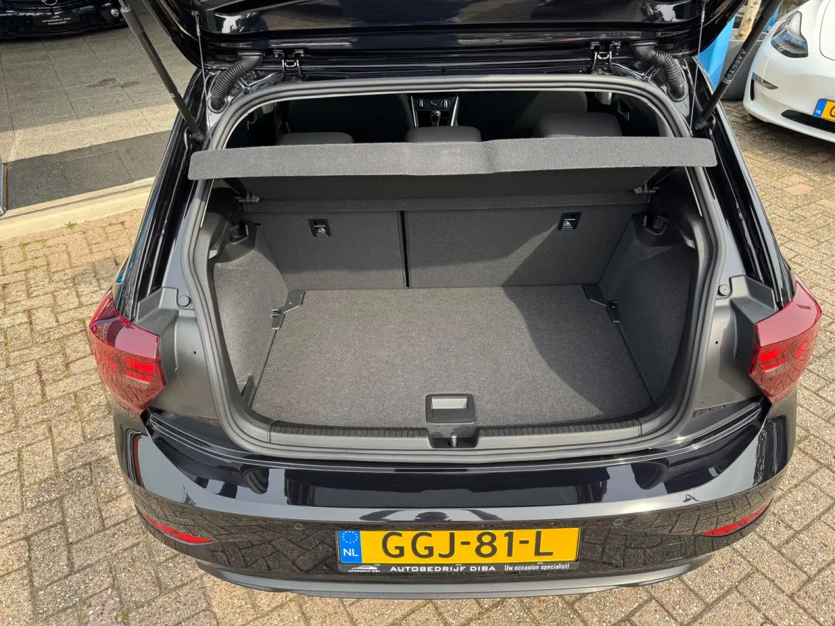 1.0 TSI Life Edition 2024 AIRCO CARPLAY BTW!