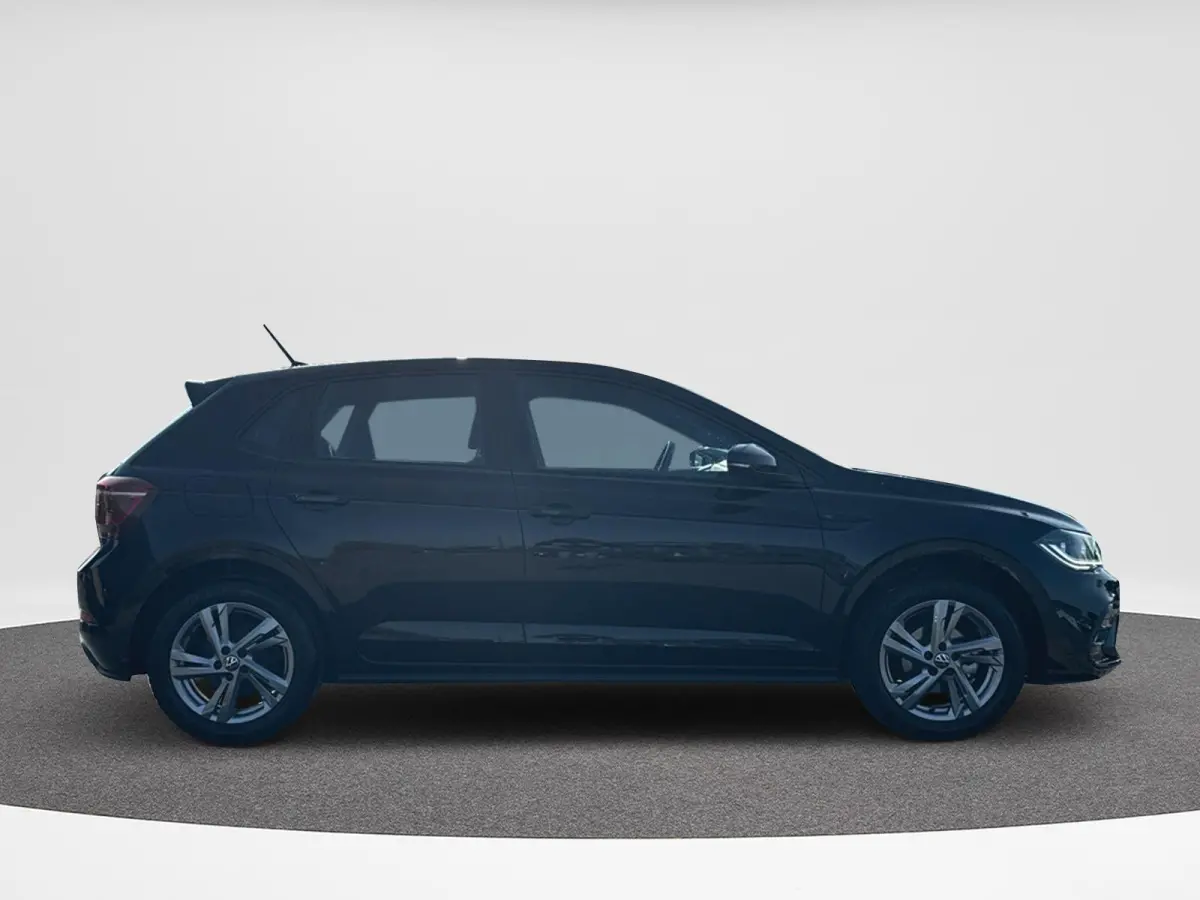 1.0 TSI R-Line | 95 pk | A-Camera | IQ. Light | Automaat | App Connect | Lane Assist | ACC |