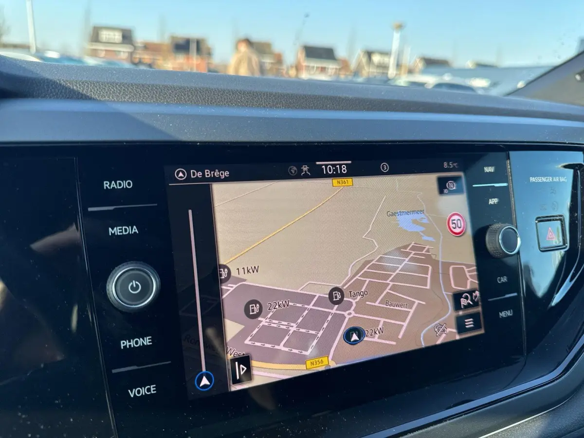 1.0 TSI R-Line | 95 pk | A-Camera | IQ. Light | Automaat | App Connect | Lane Assist | ACC |