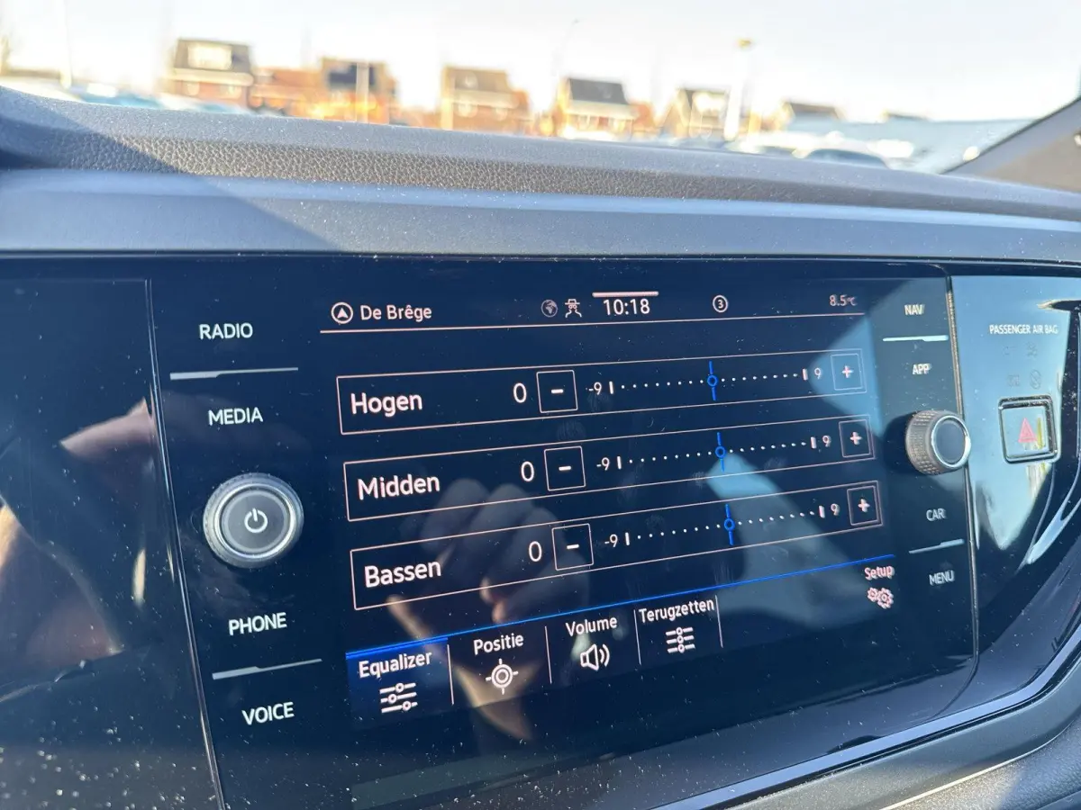 1.0 TSI R-Line | 95 pk | A-Camera | IQ. Light | Automaat | App Connect | Lane Assist | ACC |