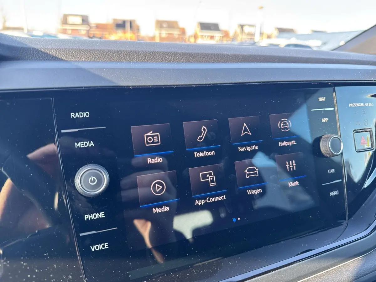 1.0 TSI R-Line | 95 pk | A-Camera | IQ. Light | Automaat | App Connect | Lane Assist | ACC |