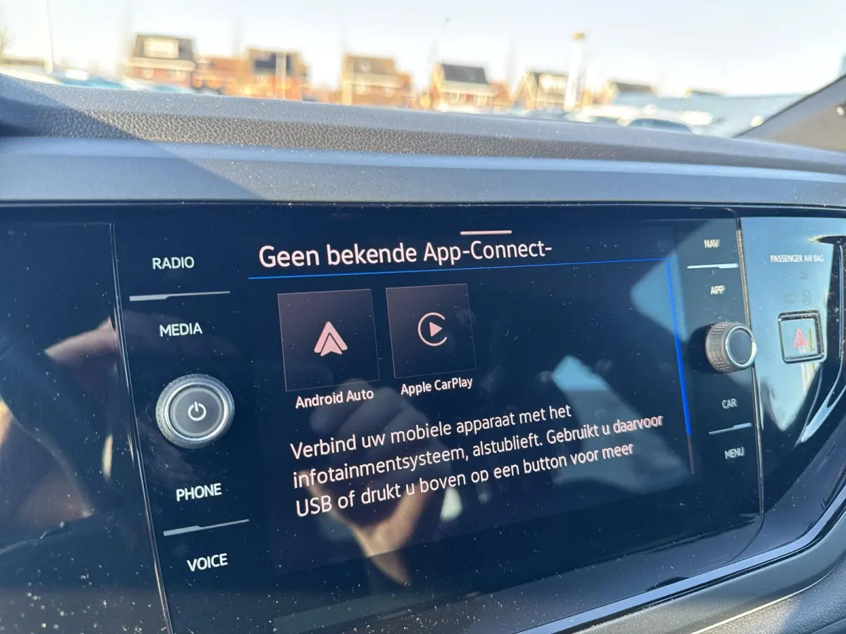 1.0 TSI R-Line | 95 pk | A-Camera | IQ. Light | Automaat | App Connect | Lane Assist | ACC |