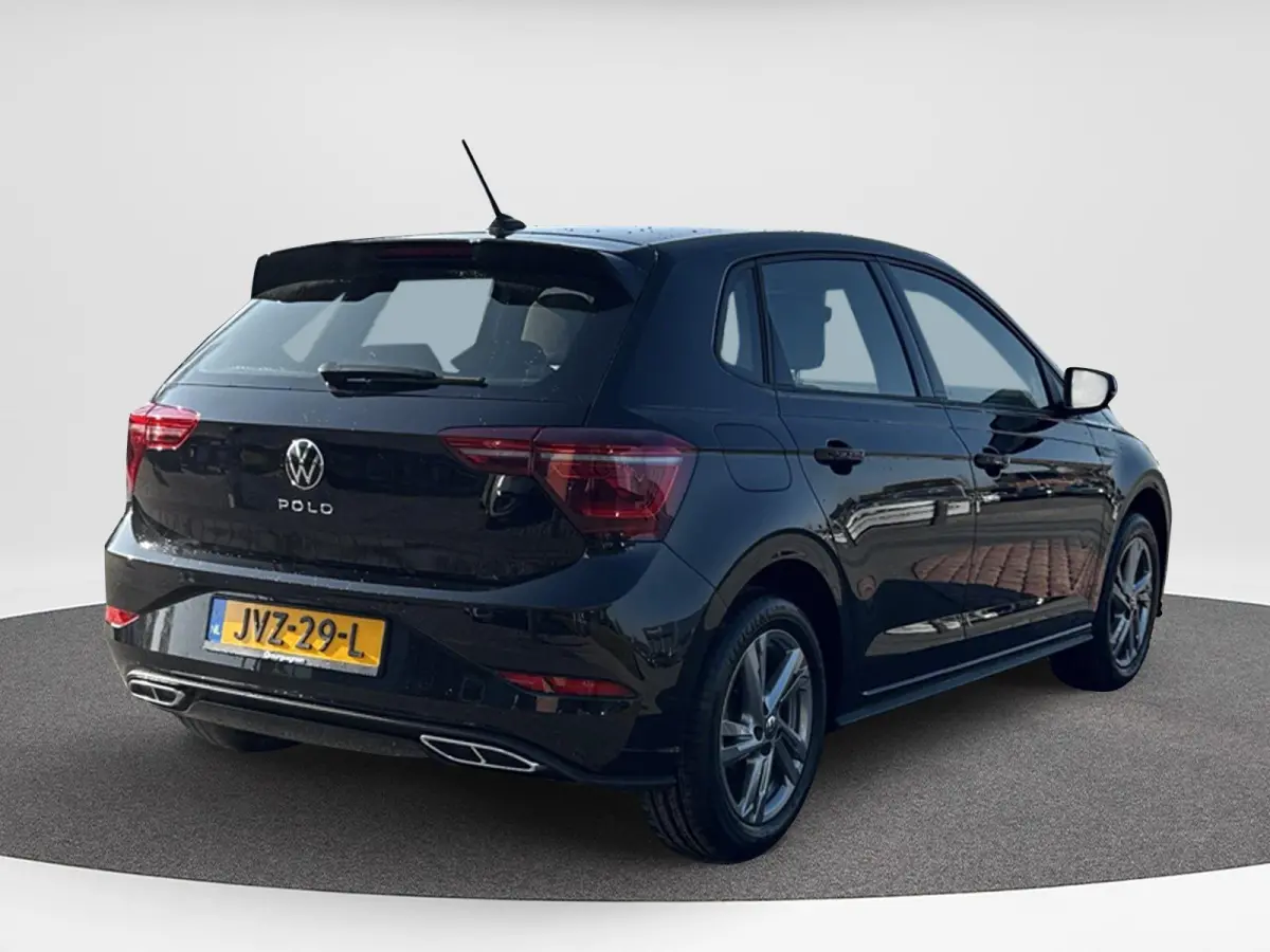 1.0 TSI R-Line | 95 pk | A-Camera | IQ. Light | Automaat | App Connect | Lane Assist | ACC |
