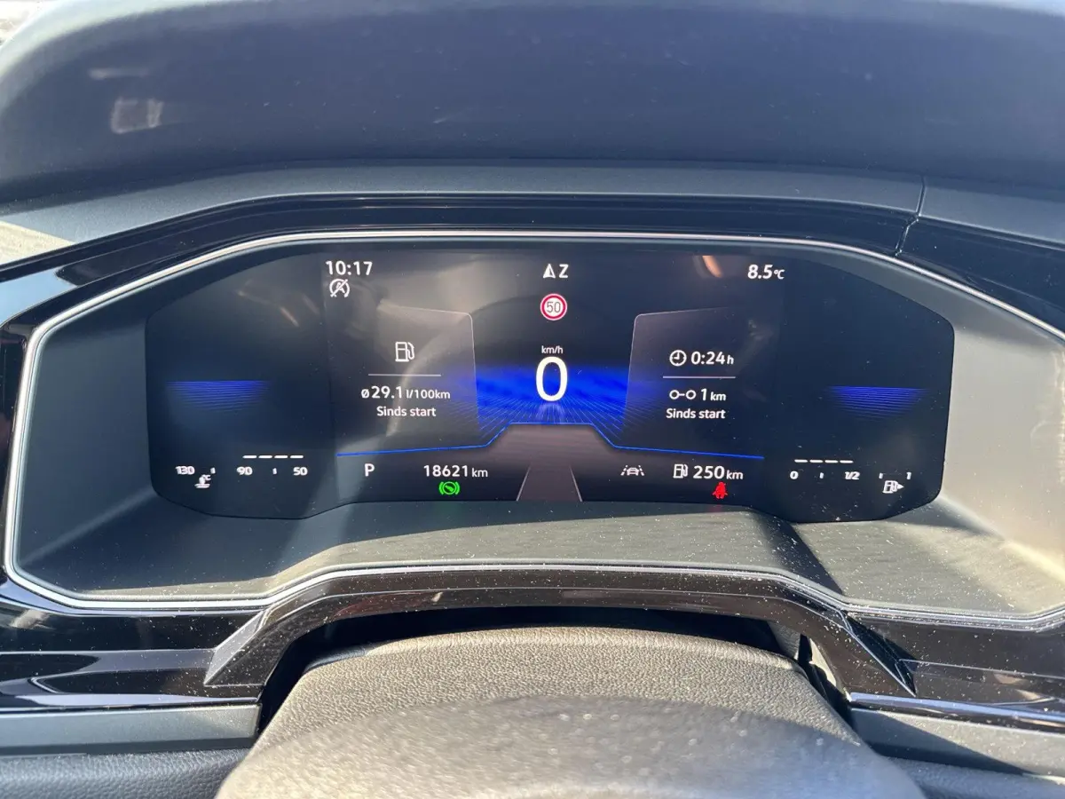 1.0 TSI R-Line | 95 pk | A-Camera | IQ. Light | Automaat | App Connect | Lane Assist | ACC |