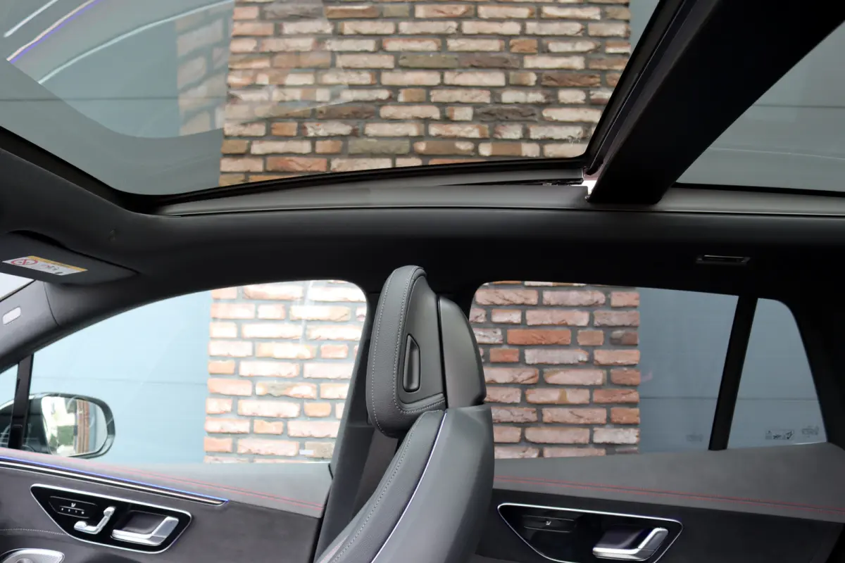 350 4MATIC AMG Line 91 kWh | Distronic+ | Panoramadak | Memory | Burmester | Digital Light | Trekhaak | Surround Camera | 22kW | Warmtepomp | Keyless Go |