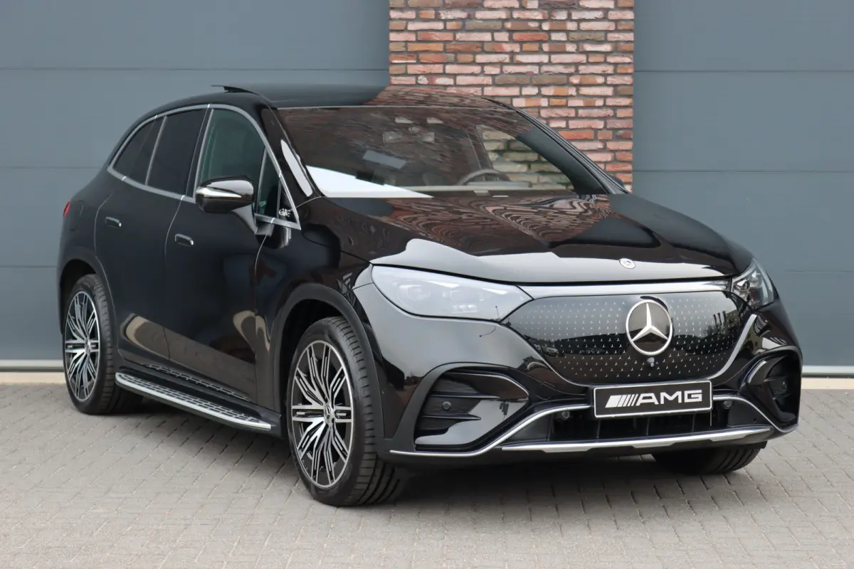 350 4MATIC AMG Line 91 kWh | Distronic+ | Panoramadak | Memory | Burmester | Digital Light | Trekhaak | Surround Camera | 22kW | Warmtepomp | Keyless Go |