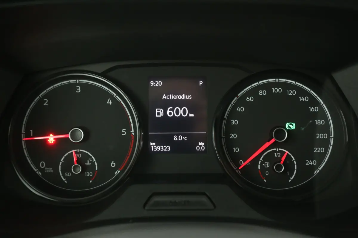 2.0 TDI L2H1 150PK | Aut. | Airco | Cruise | Carplay | 3 Zits | Parkeersens. | Trekhaak
