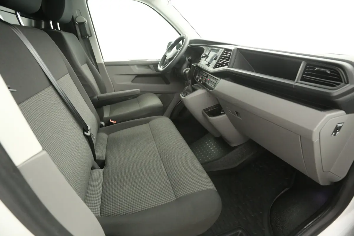 2.0 TDI L2H1 150PK | Aut. | Airco | Cruise | Carplay | 3 Zits | Parkeersens. | Trekhaak