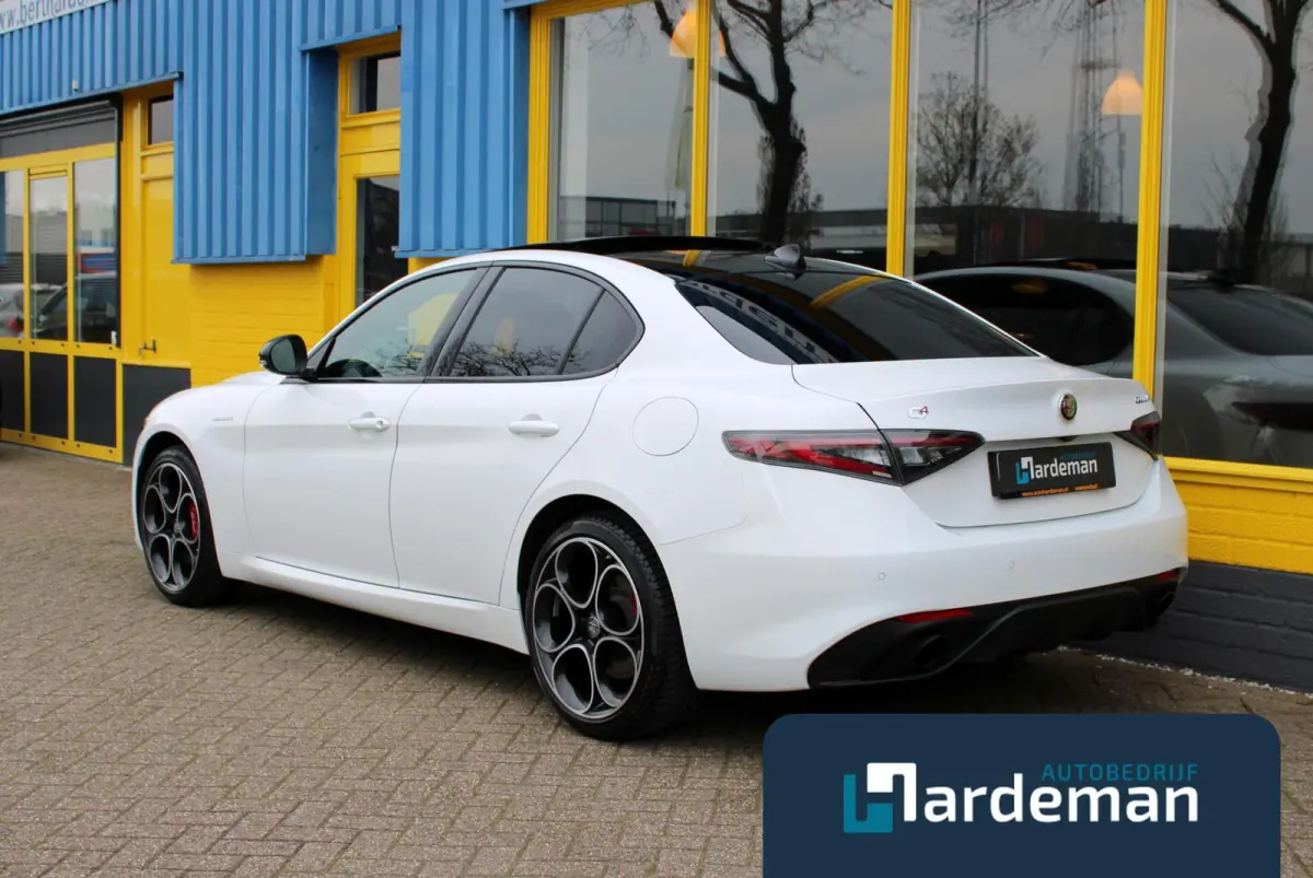 2.0 T GME AWD Veloce Panorama