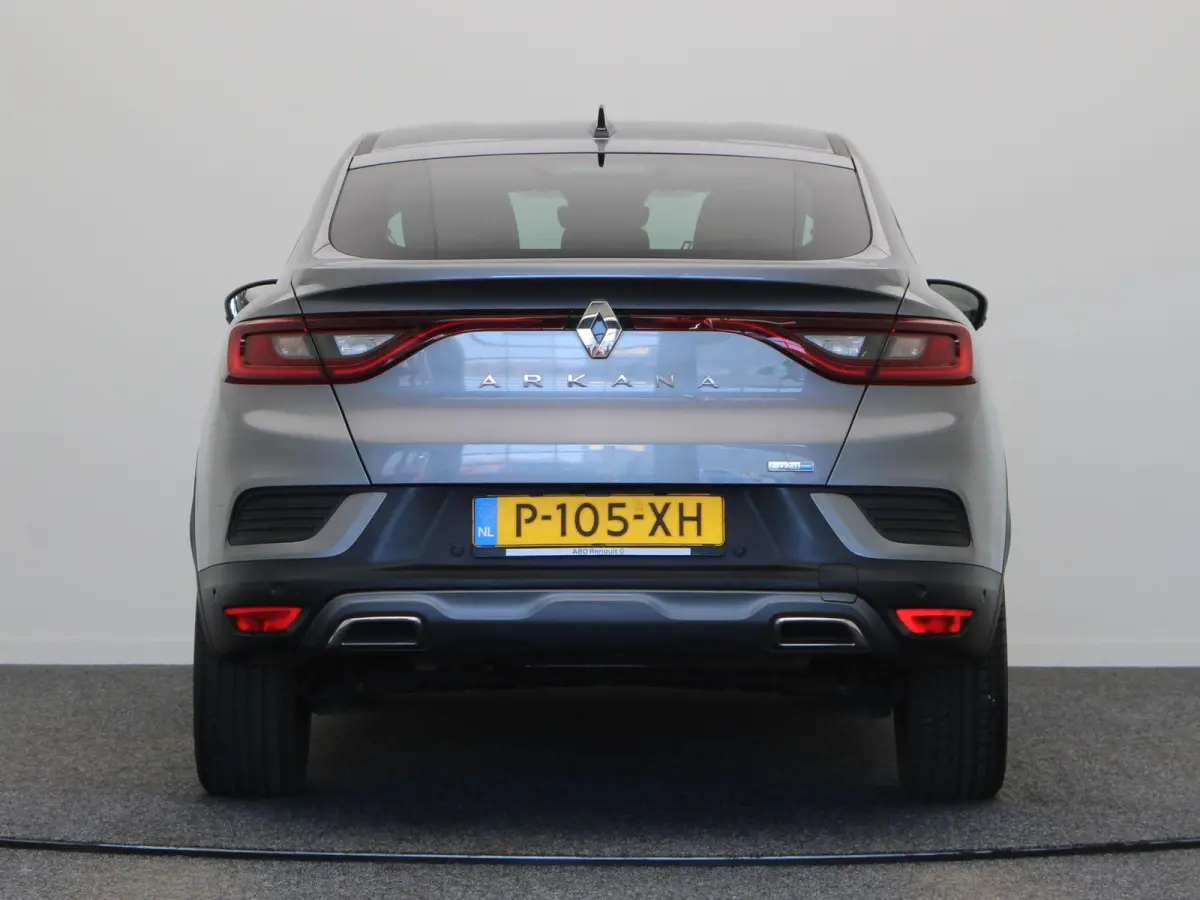 E-Tech Hybrid 145pk R.S. Line | Stoel en stuur verwarming | Climate Control | Navigatie | Lederen bekleding | Elektrisch verstelbare stoel | Apple carplay/Andoid auto |
